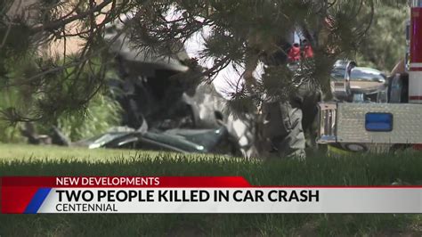 2 dead after car hits building, catches on fire